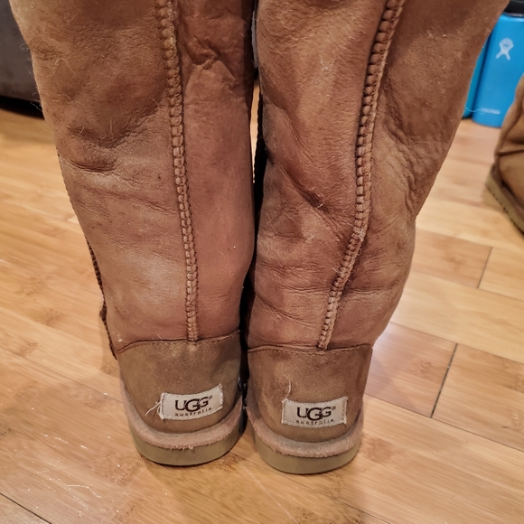 UGGs tall boots size 7 - Picture 5 of 8